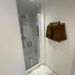Appartement Au Rez De Chaussee Pres De Gare De Lyon